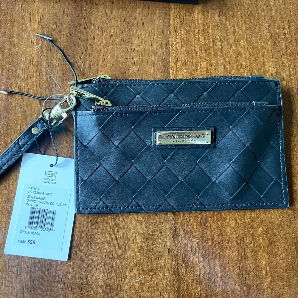 New In Box London Fog Black Quilted Wristlet - Picture 14 of 14